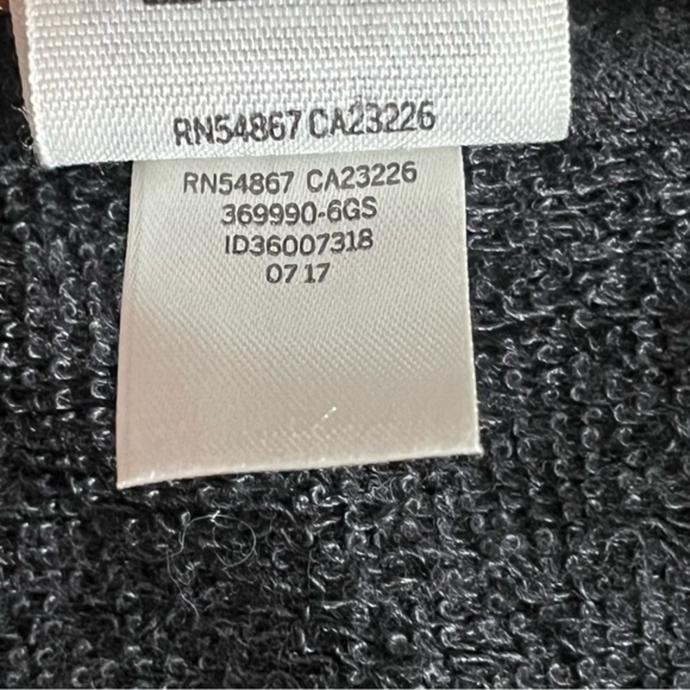 Victoria's Secret Small Pink Chicago Silver Sequin LS Gray Top Chi Town Pullover - Picture 9 of 10
